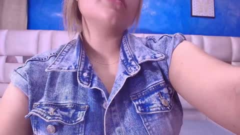 Snapshot of gabriela_leone chatting on 02/01/25, 07:13 gabriela online show from 02/01/25, 07:13