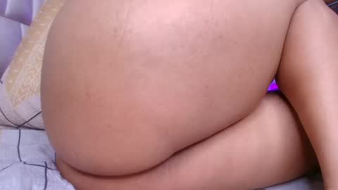 Snapshot of gabriela_leone chatting on 10/03/25, 07:55 gabriela online show from 10/03/25, 07:55