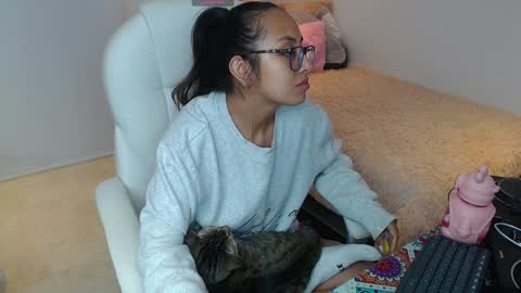 Snapshot of gabriela_morales01 chatting on 12/17/24, 06:13 . online show from 12/17/24, 06:13