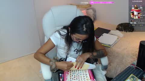 Snapshot of gabriela_morales01 chatting on 01/06/25, 03:20 . online show from 01/06/25, 03:20