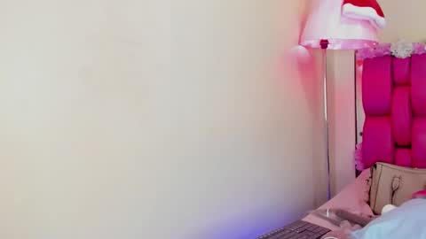 Gaby Im on vacation see you on November 25 online show from 01/02/25, 05:50