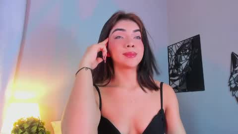 Snapshot of gabrielam_ms chatting on 05/17/26, 04:25 Gabriela Evans MS online show from 05/17/26, 04:25