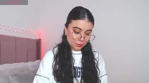 GabrielaRossa online show from 10/11/25, 12:15