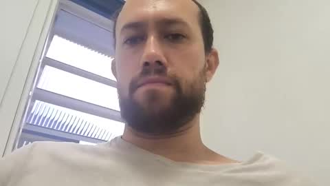 gabrielbenevides_ online show from 01/26/25, 09:40