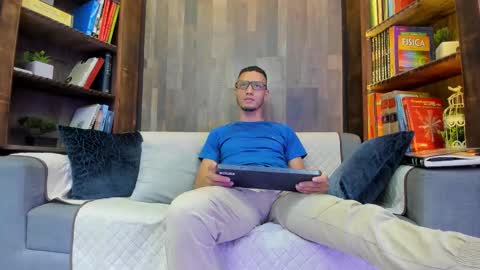 gabrieldraven online show from 09/22/25, 07:38