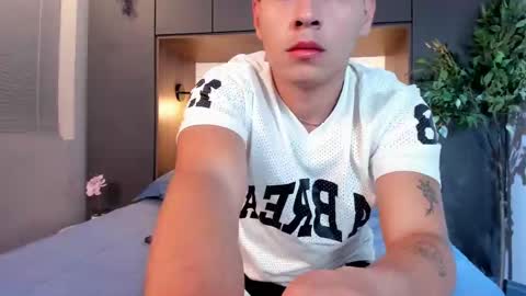 gabriell_ramirez_ online show from 01/26/25, 03:48