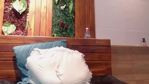 gabriell_ramirez_ online show from 01/27/25, 09:34