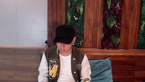 gabriell_ramirez_ online show from 02/01/25, 10:48