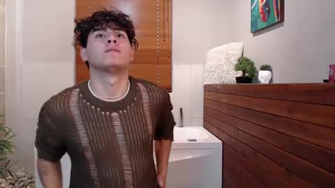 gabriell_ramirez_ online show from 03/08/25, 10:13