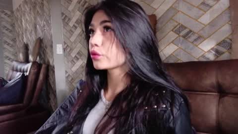 gabriella online show from 09/11/25, 12:38