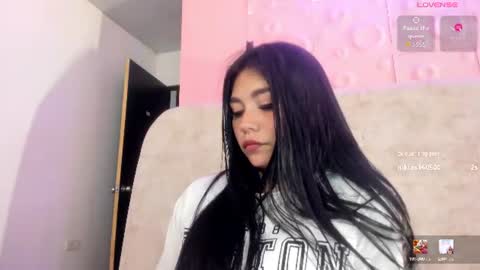 Snapshot of gabriella27_ chatting on 07/09/26, 01:31 gabriella online show from 07/09/26, 01:31