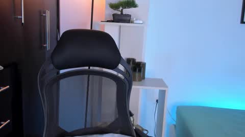 Gabriella online show from 09/22/25, 10:23