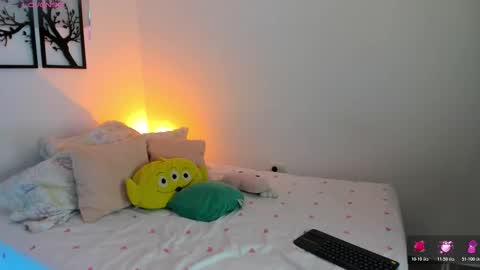 Snapshot of gabriella__tom chatting on 02/22/26, 11:36 Gabriella online show from 02/22/26, 11:36