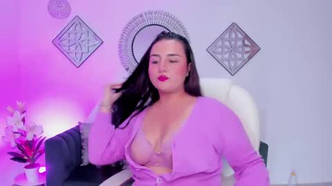 Snapshot of gabriella_evans_ chatting on 10/14/25, 11:44 gabriella_evans_ online show from 10/14/25, 11:44