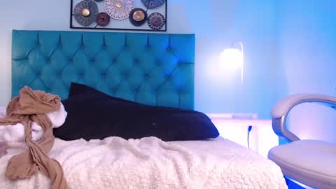 GABY online show from 01/11/25, 01:59