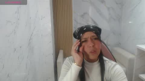 Gabriella online show from 04/16/26, 01:34