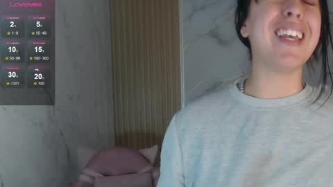 Gabriella online show from 04/23/26, 01:51