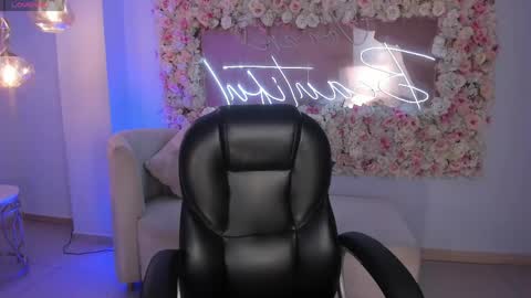 Snapshot of gabriellalee_ chatting on 05/03/26, 11:22 Gabriella Lee online show from 05/03/26, 11:22