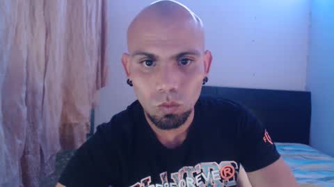 Snapshot of gabrielle_ramirez chatting on 02/22/25, 11:57 Gabriel online show from 02/22/25, 11:57