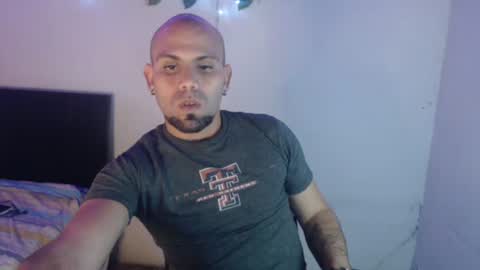 Snapshot of gabrielle_ramirez chatting on 09/08/25, 11:04 Gabriel online show from 09/08/25, 11:04