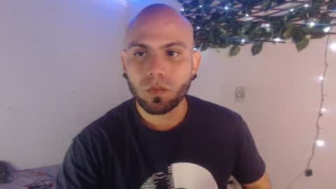 Snapshot of gabrielle_ramirez chatting on 10/13/25, 05:57 Gabriel online show from 10/13/25, 05:57