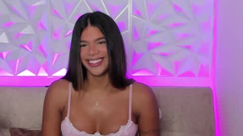 Snapshot of gaby_black_ chatting on 10/17/25, 01:20 Gabriela online show from 10/17/25, 01:20