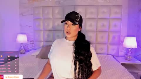 Snapshot of gaby_blaze chatting on 01/09/25, 08:11 Gaby Blaze online show from 01/09/25, 08:11