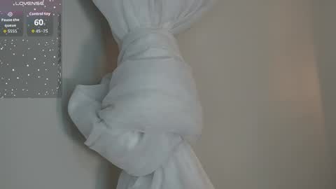 Snapshot of gaby_evansz chatting on 05/08/26, 11:04 Gaby evansz online show from 05/08/26, 11:04