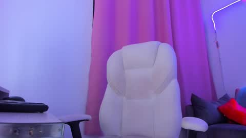 gaby online show from 10/09/25, 02:37