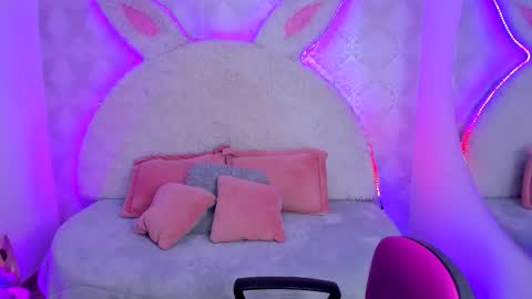 Gaby online show from 12/03/25, 07:34