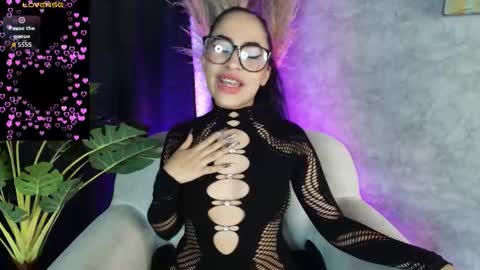          online show from 11/20/25, 02:56