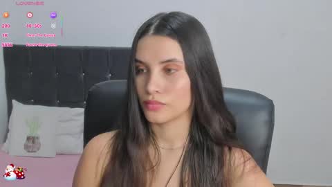 Gabriela online show from 11/26/25, 11:06