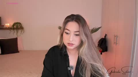 Snapshot of gaby_soleer chatting on 05/21/26, 11:23 gaby online show from 05/21/26, 11:23