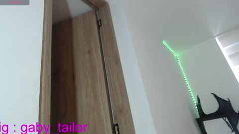 Gaby online show from 11/05/25, 02:06