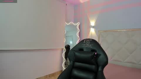 Snapshot of gaby_tay1 chatting on 05/06/26, 03:35 Gaby online show from 05/06/26, 03:35
