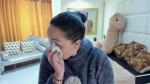 gabriela online show from 11/04/25, 03:44