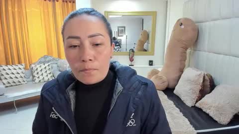 gabriela online show from 11/05/25, 02:17