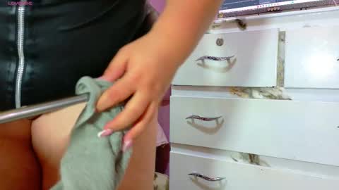 gaby_vegaa online show from 10/27/25, 10:14