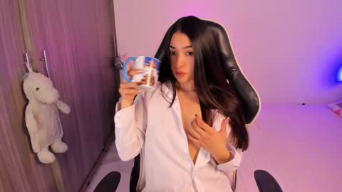 Gabriela online show from 11/14/25, 04:06