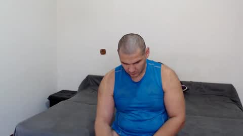 Snapshot of gabyfeatbogdy chatting on 12/19/24, 08:23 gabyfeatbogdy online show from 12/19/24, 08:23