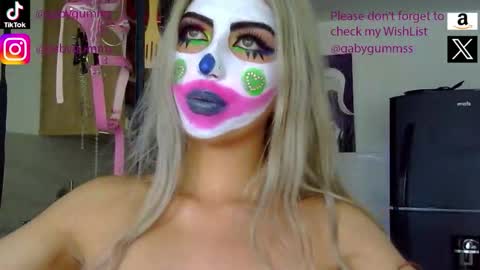 Snapshot of gabygumms chatting on 09/13/25, 01:33 gabygumms online show from 09/13/25, 01:33