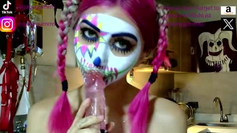 Snapshot of gabygumms chatting on 09/18/25, 11:51 gabygumms online show from 09/18/25, 11:51