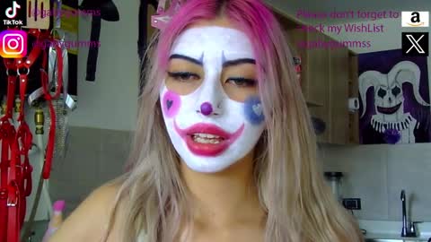 Snapshot of gabygumms chatting on 09/27/25, 01:38 gabygumms online show from 09/27/25, 01:38