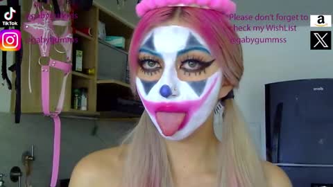 Snapshot of gabygumms chatting on 10/03/25, 01:08 gabygumms online show from 10/03/25, 01:08
