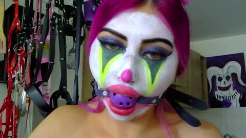 Snapshot of gabygumms chatting on 10/16/25, 02:29 gabygumms online show from 10/16/25, 02:29