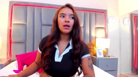 Snapshot of gabymoreau chatting on 10/29/25, 08:32 gabymoreau online show from 10/29/25, 08:32