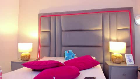 Snapshot of gabymoreau chatting on 11/06/25, 08:21 gabymoreau online show from 11/06/25, 08:21