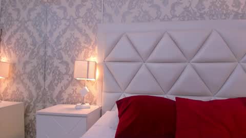 Snapshot of gabymoreau chatting on 12/05/25, 08:16 gabymoreau online show from 12/05/25, 08:16