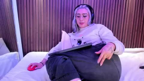 gabyrose9 online show from 04/30/26, 10:47
