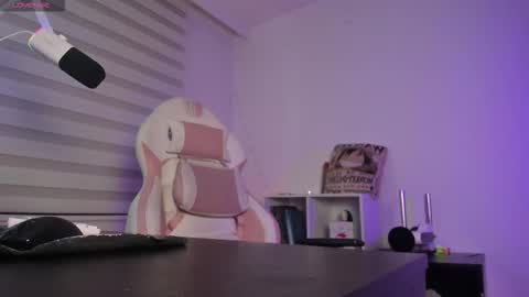 Gabriela Miller online show from 11/27/25, 12:13